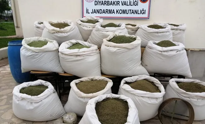 Diyarbakır'da 810 kilogram uyuşturucu madde ele geçirildi-VİDEO