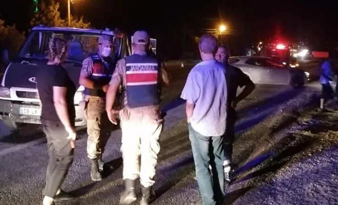 Ambulans ile pikap çarpıştı: 5 yaralı