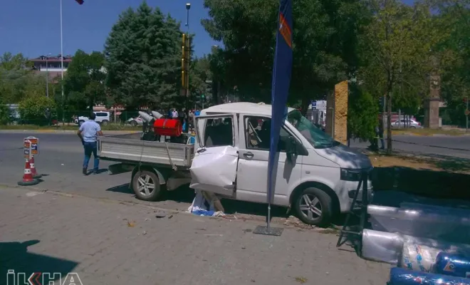 İlaçlama aracında patlama 