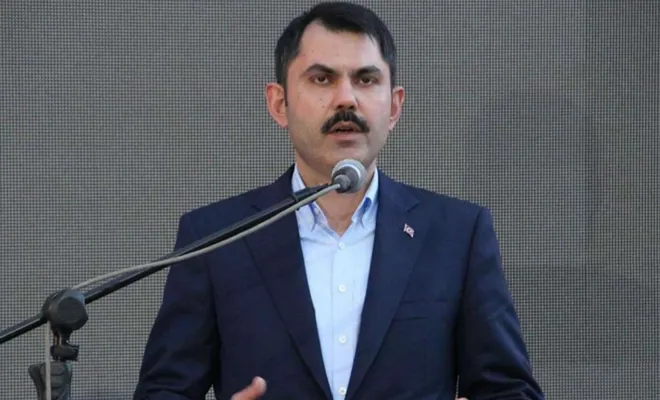 Bakan Kurum, enkaz altında kalan vatandaşların olduğunu açıkladı