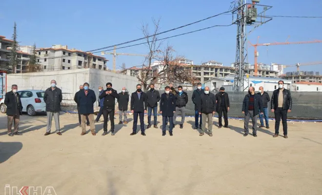 Deprem mağduru esnaf sorunlarına çözüm bekliyor