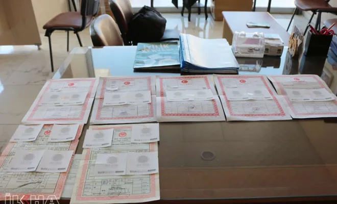 Merhumun bağışlanan kıyafetlerinden servet çıktı 