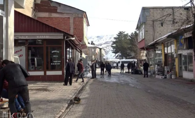 Zamlar ve kısıtlama kıskacındaki küçük esnaf iflasın eşiğinde 