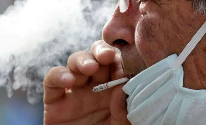 Sigara içenler Covid-19'a daha çok yakalanıyor 