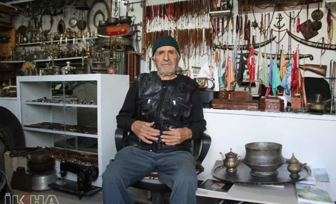 Koleksiyoner Yaşar Bahçeci 60 yıldır antikacılık yapıyor 