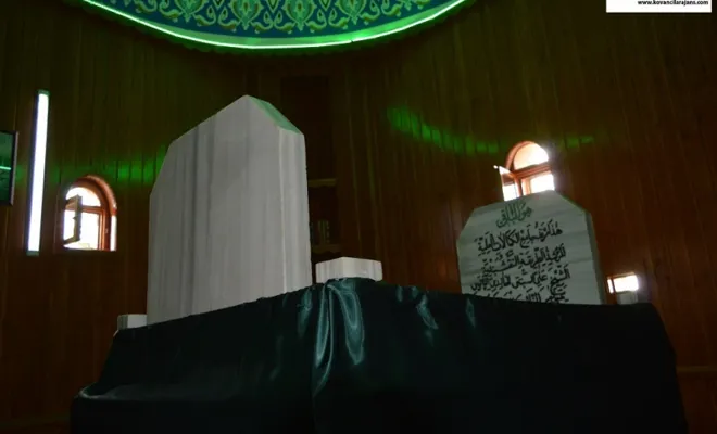 Güneş Ailesinin Acı 